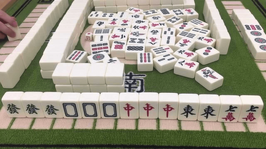 麻將聽牌策略｜應該保守定搏大牌？